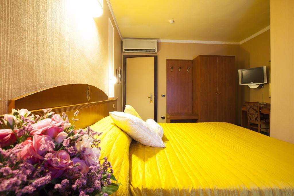 מונטה קטיני טרמה Boutique Hotel Puccini מראה חיצוני תמונה