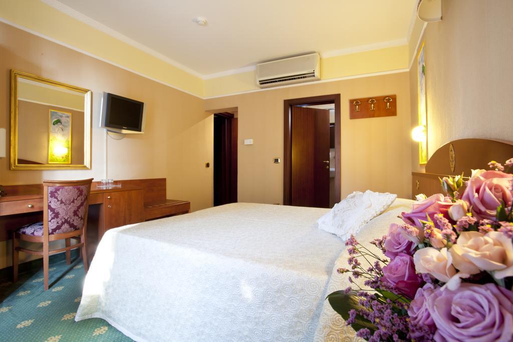 מונטה קטיני טרמה Boutique Hotel Puccini מראה חיצוני תמונה